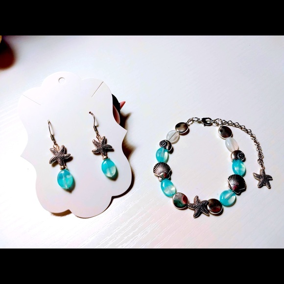 Beachy Glass Bead Bracelet and Earrings with Starfish and Shell Charms - Picture 1 of 1